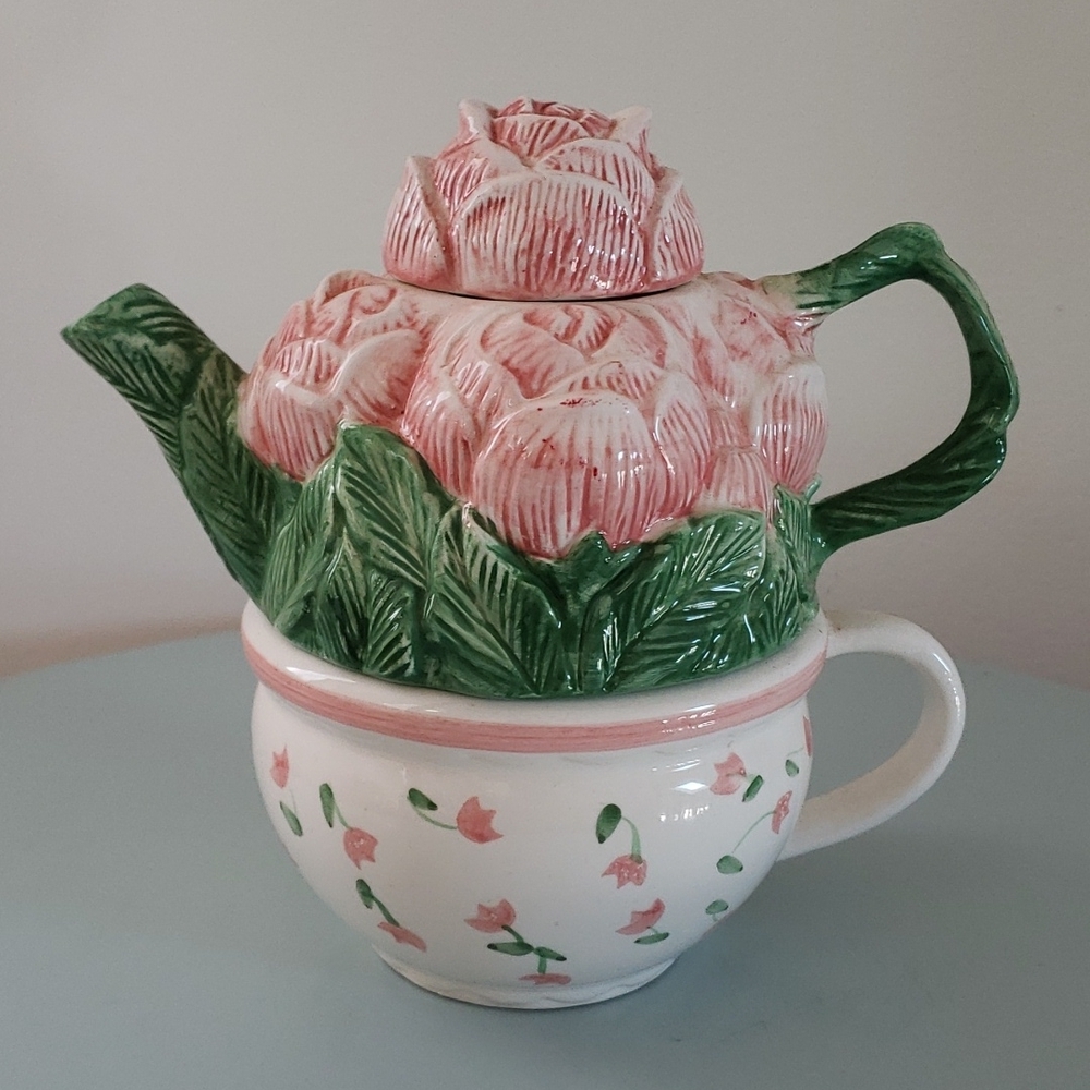 Certified International Peggy Jo Ackley Rose Bouquet Teapot for One Set.